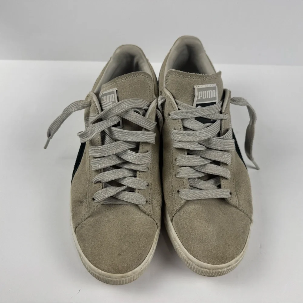 Puma Men's Suede Classic shoe in grey color size 8.5